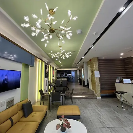 A25 Hotel - 142 Bui Thi Xuan